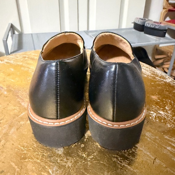 Naturalizer Black and Brown Loafers - Picture 4 of 5